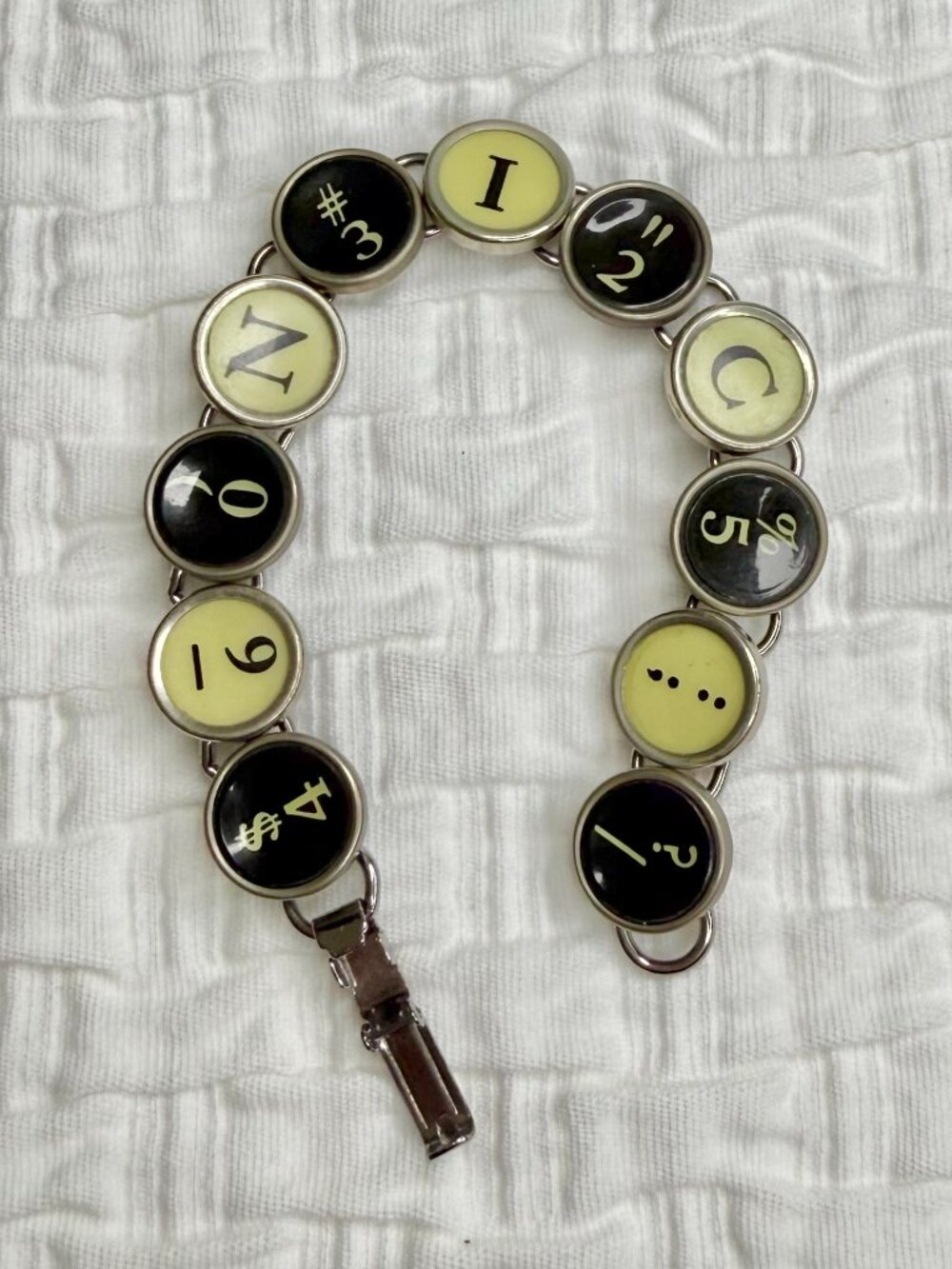 Vintage Typewriter Key Link Bracelet Black & White Keys 7"